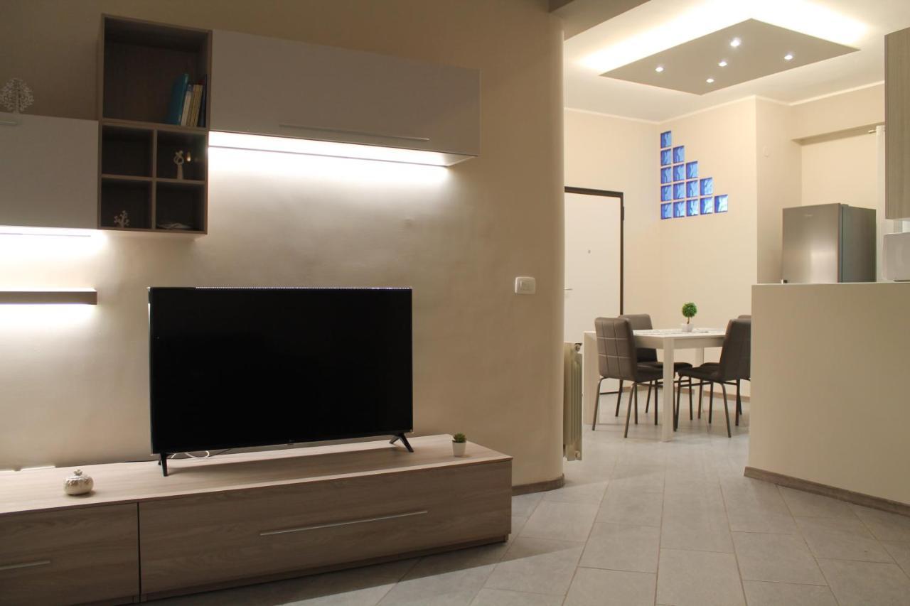 Apartments " Le Ginestre" Ачиреале Екстер'єр фото